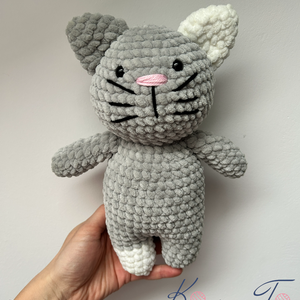 Amigurumi horgolt foltos cica, Játék & Sport, Plüssállat & Játékfigura, Cica, Horgolás, MESKA