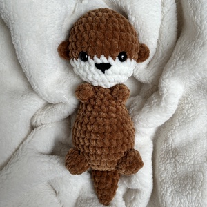 Amigurumi horgolt vidra baba - Meska.hu