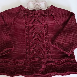 Kislány pulóver csipkekötéssel - ruha & divat - gyerekruha - pulóver - Meska.hu