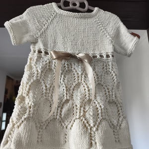 Kislányruha csipkekötéssel - baba - mama - babaruházat - baba ruhák - Meska.hu