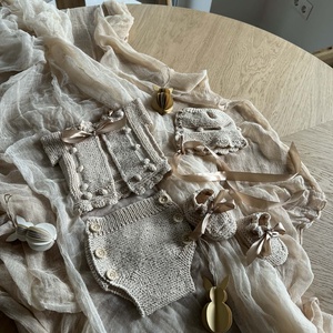 Kötött baba szett pamut fonalból  - baba - mama - babaruházat - babaruha szett - Meska.hu