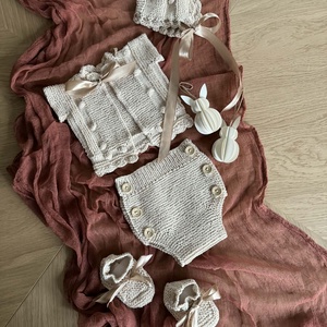 Unisex kézzel kötött bébi szett  - baba - mama - babaruházat - babaruha szett - Meska.hu