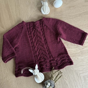 Kislány pulóver csipkekötéssel, Baba - mama, Babaruházat, Baba pulóver, Kötés, MESKA