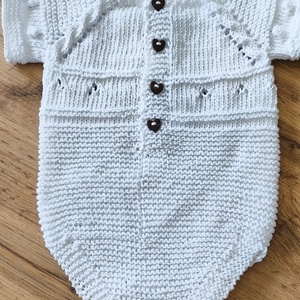 Tiszta pamut kézzel kötött bébi rugdalodzó  - baba - mama - babafotózás - baba mérföldkő kártyák - Meska.hu