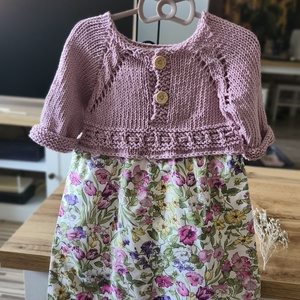 Egyedi kislány ruha puha pamut fonalból  kézzel kötött sárga-barack-pink felső résszel és vidm virágos szoknyával - baba - mama - babaruházat - baba ruhák - Meska.hu