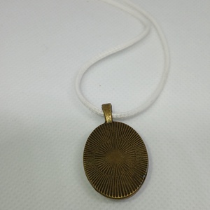 Valódi nefelejcs virágokkal díszített ovális alakú medál - ékszer - nyaklánc - medál - Meska.hu