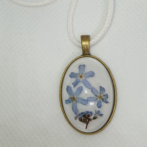 Valódi nefelejcs virágokkal díszített ovális alakú medál, Ékszer, Nyaklánc, Medál, Ékszerkészítés, MESKA