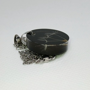 Pitypang magok kör alakú medálban - ékszer - nyaklánc - medál - Meska.hu