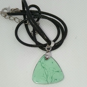 Zöld színű márványos háromszög alakú medál, Ékszer, Nyaklánc, Medál, Ékszerkészítés, MESKA