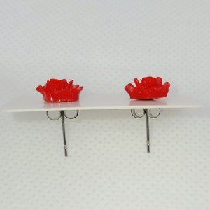 Piros színű, rózsa alakú fülbevaló - ékszer - fülbevaló - fülékszer - Meska.hu
