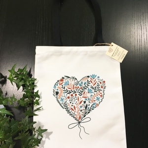 Zárható vászontáska egyedi szív alakú illusztrációval - táska & tok - bevásárlás & shopper táska - shopper, textiltáska, szatyor - Meska.hu