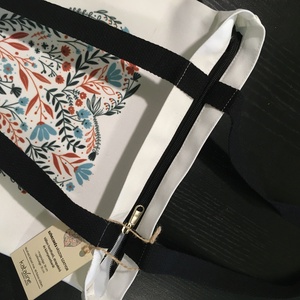 Zárható vászontáska egyedi szív alakú illusztrációval - táska & tok - bevásárlás & shopper táska - shopper, textiltáska, szatyor - Meska.hu