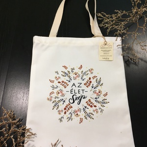 Zárható vászontáska virágos illusztrációval - táska & tok - bevásárlás & shopper táska - shopper, textiltáska, szatyor - Meska.hu