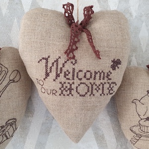 Welcome home hímzett konyhai lenvászon szívecske szett - otthon & életmód - dekoráció - ajtó- és ablak dekoráció - ajtódísz & kopogtató - Meska.hu