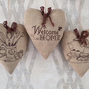 Welcome home hímzett konyhai lenvászon szívecske szett - otthon & életmód - dekoráció - ajtó- és ablak dekoráció - ajtódísz & kopogtató - Meska.hu