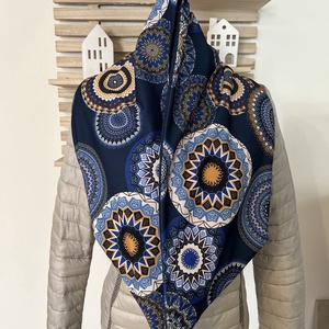 Mandala mintás körsál- sál sötétkék színekben - ruha & divat - sál, sapka, kendő - sál - Meska.hu