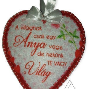 Anyáknapi filc szívek - otthon & életmód - dekoráció - dísztárgy - Meska.hu