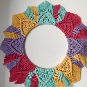 Mandala vibráló ajtódísz vagy falidísz, Otthon & Életmód, Dekoráció, Fali és függő dekoráció, Falra akasztható dekor, Csomózás, MESKA