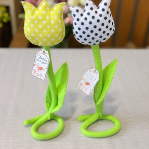 Nőnapi textil  álló tulipánok  - otthon & életmód - virágdekoráció - virágdíszek - asztali virágdísz - Meska.hu