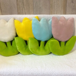 Tulipán formájú párna  - otthon & életmód - lakástextil - párna & párnahuzat - díszpárna (belsővel együtt) - Meska.hu