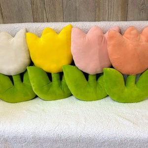 Tulipán formájú párna  - otthon & életmód - lakástextil - párna & párnahuzat - díszpárna (belsővel együtt) - Meska.hu