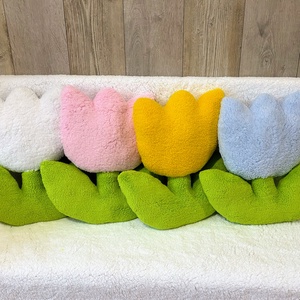 Tulipán formájú párna  - Meska.hu