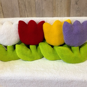 Tulipán formájú párna  - otthon & életmód - lakástextil - párna & párnahuzat - díszpárna (belsővel együtt) - Meska.hu