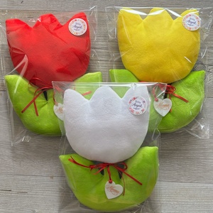 Anyák napi plüss tulipán  - otthon & életmód - virágdekoráció - virágdíszek - asztali virágdísz - Meska.hu