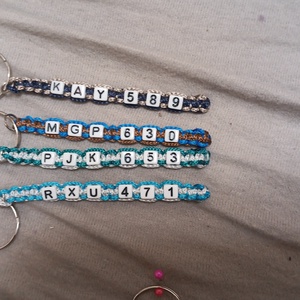 Névre szóló karkötő,rendszámos kulcstartó  - ékszer - karkötő - fonott karkötő - Meska.hu