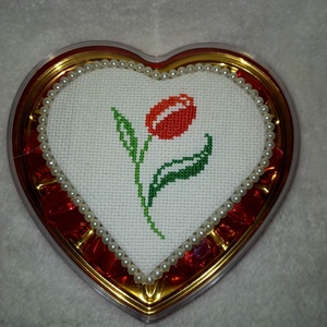 Anyák napi Tulipános bon-bon  - Meska.hu