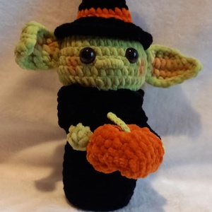 Halloween Grogu, Otthon & Életmód, Dekoráció, Halloween, Halloweeni figurák, Horgolás, MESKA