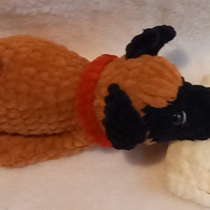  Visszapillantó dísz- lógó belgajuhász- Malinois, Otthon & Életmód, Autó, Visszapillantó dísz, Baba-és bábkészítés, Horgolás, MESKA