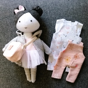 Balerina lány baba, ruhákkal, sporttáskával - kézműves filc játék baba  - játék & sport - baba & babaház - baba - Meska.hu