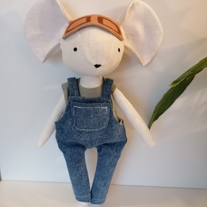 Pilóta egér fiú, kertésznadrágban, pólóban  - kézműves textil játékfigura, öltöztethető, Játék & Sport, Plüssállat & Játékfigura, Egér, , MESKA