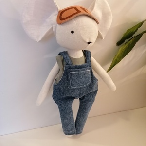 Pilóta egér fiú, kertésznadrágban, pólóban  - kézműves textil játékfigura, öltöztethető - játék & sport - plüssállat & játékfigura - egér - Meska.hu