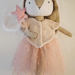 Tündér nyuszi - kézműves gyerekjáték, öltöztethető játékfigura, Játék & Sport, Plüssállat & Játékfigura, Nyuszi, Varrás, MESKA