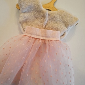 Tüll szoknya, szőrmés pelerinnel -  Textiljáték figurákra (Maci, Őzi, Nyuszi, Kutyus, Egérke, Panda) - játék & sport - baba & babaház - játékbaba, babakellék - Meska.hu