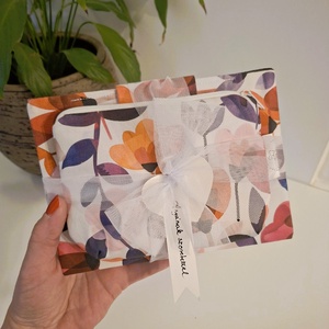 Anyáknapi meglepetés szett - kiskönyv borító és apró neszesszer - táska & tok - táska szett - Meska.hu