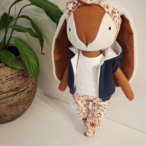 Nyuszi lány, virágos naciban és kapucnis kabátkában  - kézműves gyerekjáték, öltöztethető játékfigura, Játék & Sport, Plüssállat & Játékfigura, Nyuszi, , MESKA