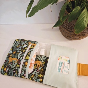 Jungle vibes - pelenkázó neszesszer - baba - mama - pelenkázó, babafürdető kellékek - pelenkázó neszeszer, pelenkatartó - Meska.hu