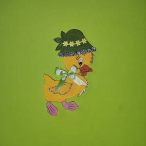 Húsvéti kis kacsa zöld kalapban, hűtőmágnes - Meska.hu