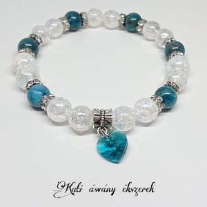 Angyal aura kvarc és apatit ásvány karkötő Swarovski szív medállal  - ékszer - karkötő - karkötő medállal - Meska.hu
