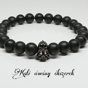 Star Wars rajongóknak matt ónix ásvány karkötő Darth Vader-es köztessel  - Meska.hu