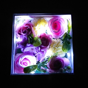 Extra csoda doboz: világító szappanvirág csokor  - otthon & életmód - dekoráció - virágdísz és tartó - virágbox, virágdoboz - Meska.hu