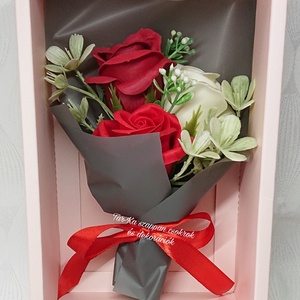 3 szálas szappanrózsa csokrok díszdobozban  - otthon & életmód - dekoráció - virágdísz és tartó - csokor & virágdísz - Meska.hu