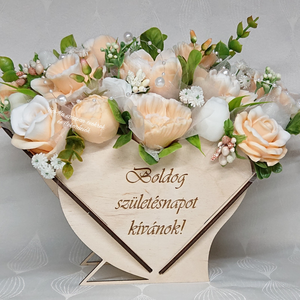 Nagy Boldog születésnapot kívánok! szappanvirág csokor szív fa dobozban - Meska.hu