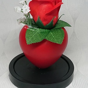 Valentin napi szappanrózsa búrában, kupolában  - otthon & életmód - dekoráció - virágdísz és tartó - csokor & virágdísz - Meska.hu