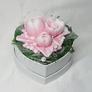 Tulipán szappan csokrok szív formájú boxban , Otthon & Életmód, Virágdekoráció, Virágok, Virágbox, Virágkötés, Szappankészítés, MESKA