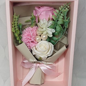 3 szálas szappanvirág csokrok díszdobozban  - otthon & életmód - virágdekoráció - virágok - virágcsokor - Meska.hu