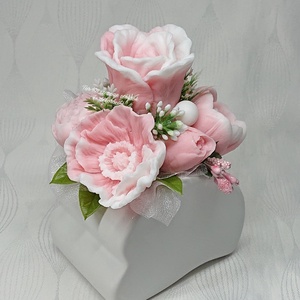 Szappanvirág csokor szív kerámia kaspóban  - otthon & életmód - virágdekoráció - virágdíszek - virágdísz kaspóban - Meska.hu